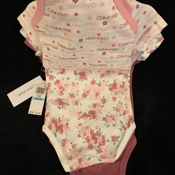 Calvin Klein_3PackGirls Bodysuits NWT - Picture 8 of 9